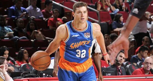 九游-里昂转会期战术微调，志在CBA季后赛名次提升，气氛紧张，赛季目标并未改变的简单介绍-九游